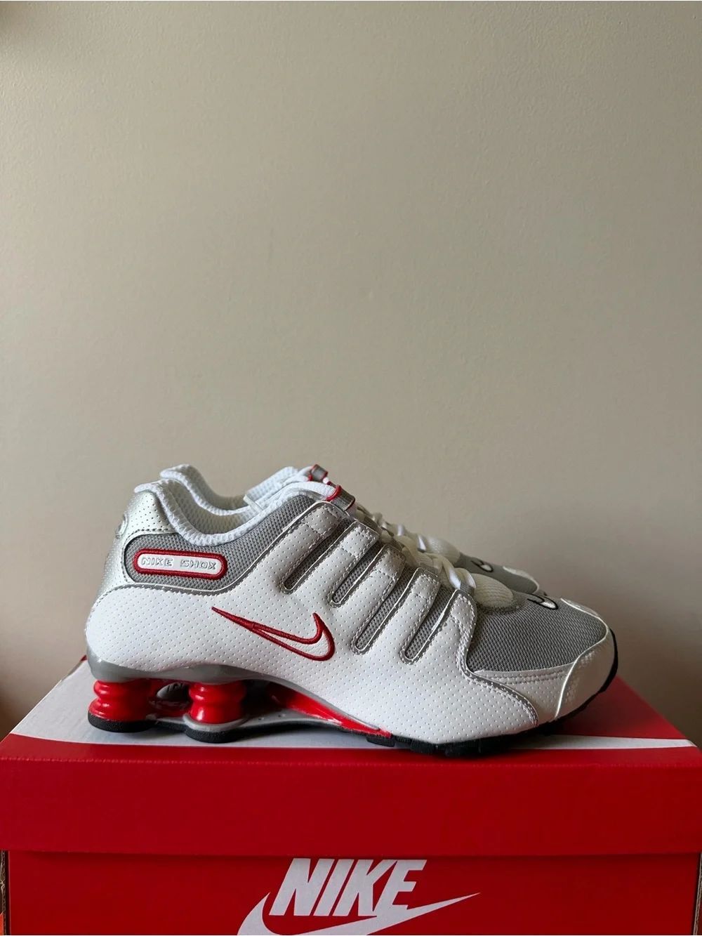Nike Shox NZ White Metallic Silver 378341-104 Men’s Size 7